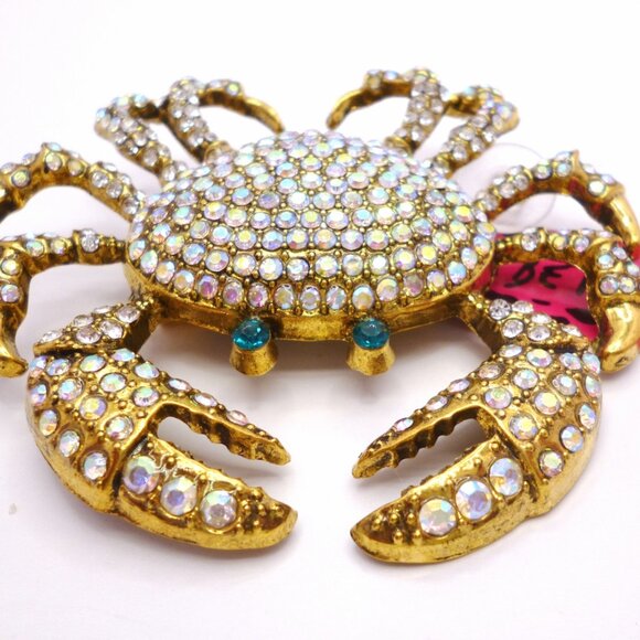 RARE Betsey Johnson Crab Pin Aurora Borealis Rhinestones 2 3/8"NWT Perfect Cond - Picture 2 of 3